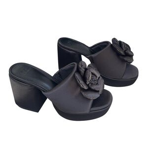 Gianni Bini Sweet Treat Rosette Black Open Toe Platform Sandals